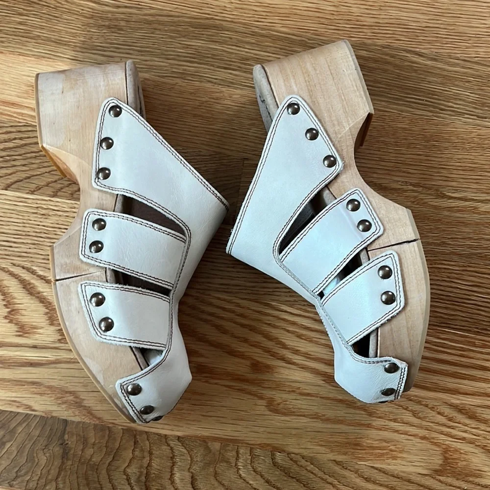 New Free People Libra studded clogs size 10 US 40 EU or 7 US 37 EU or 38 EU 8 US
